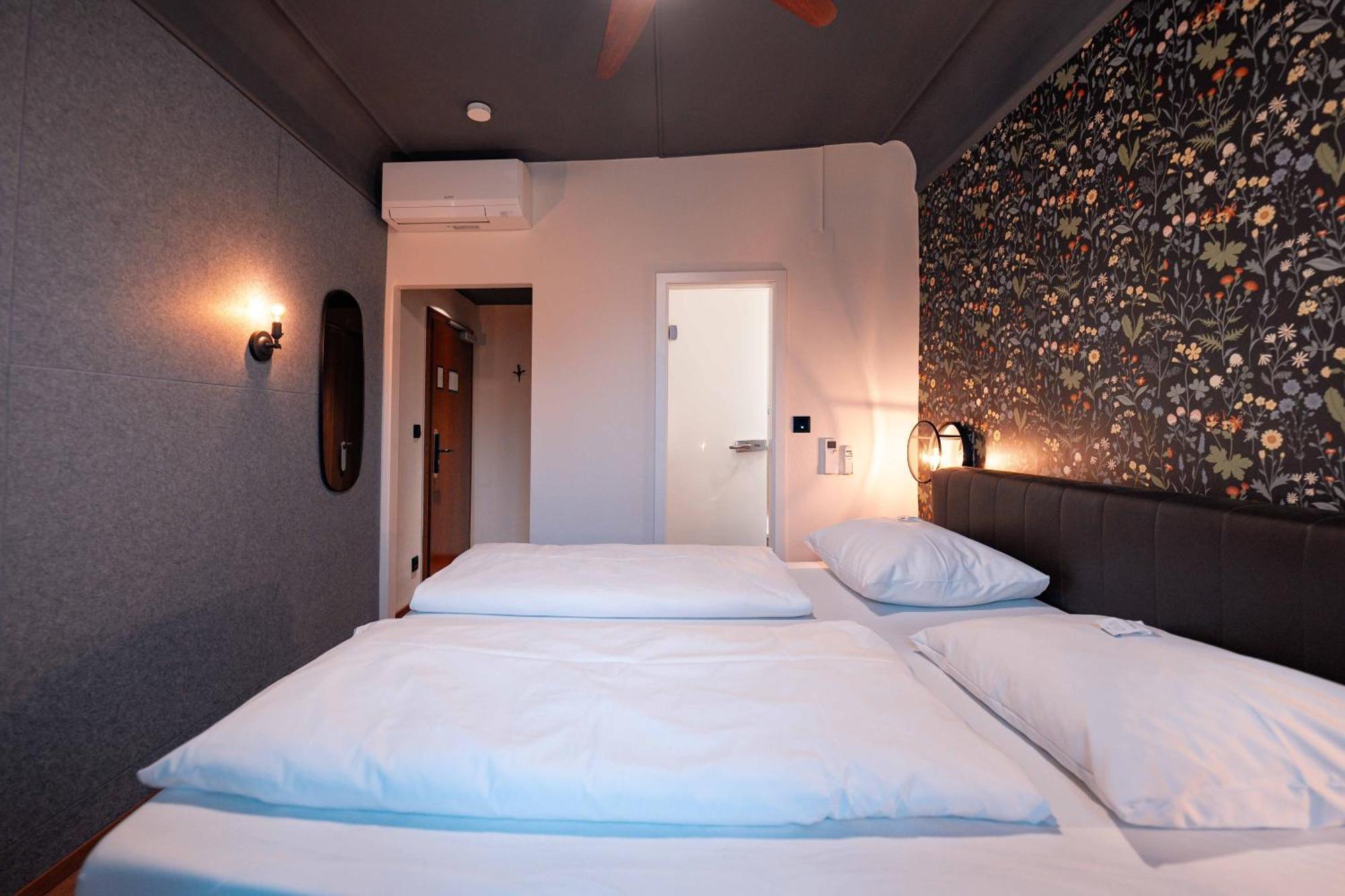 Doppelzimmer – KLEIN